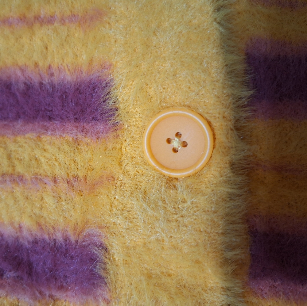 ๐NWT Levi's Orange "Cat" Fuzzy Wuzzy Cardigan Sweater - Picture 8 of 13